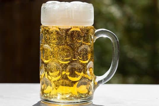 free-photo-of-alcool-boire-verre-biere