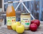 Photo jus, compote et pommes.